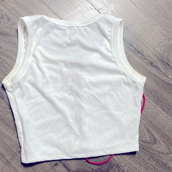 Lace Up Front Crop Tank Top - Picture 10 of 10